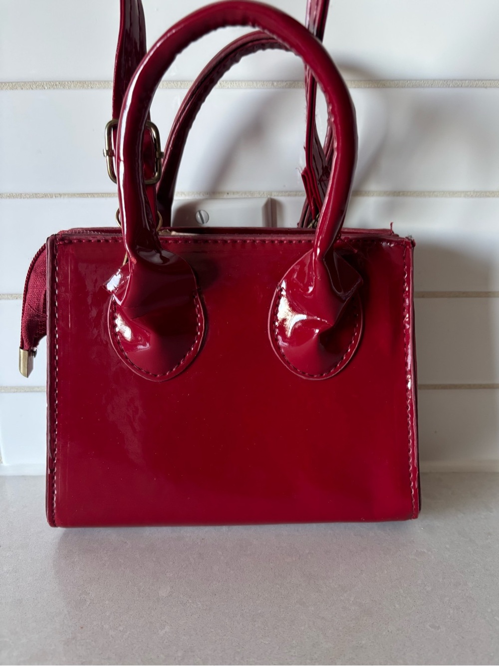 🎀4/$20🎀Mini Patent Red Structured Top-Handle & Long Strap Bag
